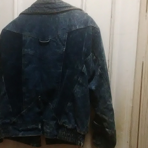 Jacket - Picture 2 of 5
